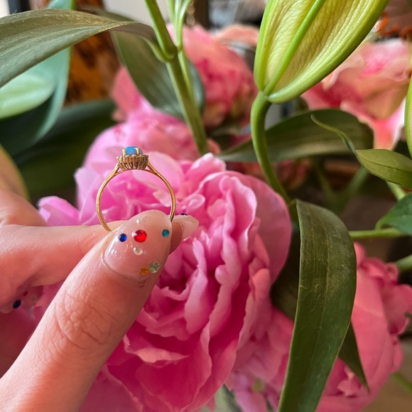 Diamond and opal gold ring - Picture 8 of 12
